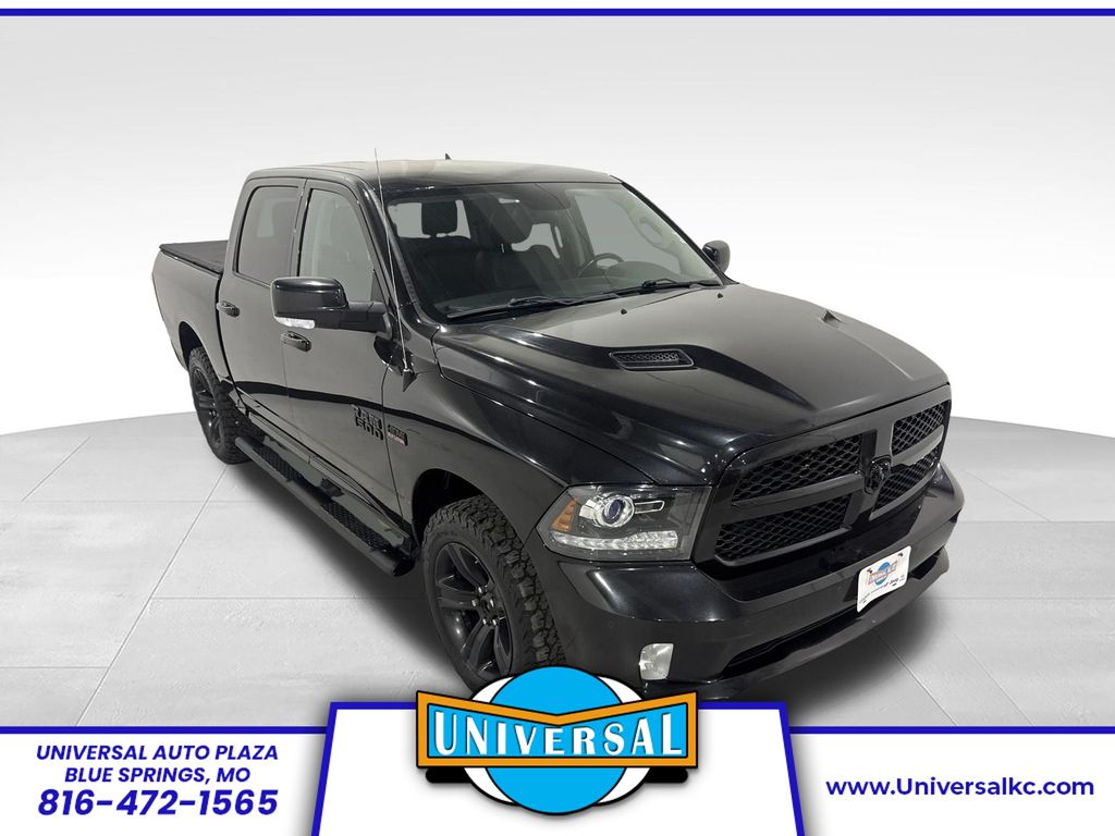 Brilliant Black Crystal Pearlcoat 2018 RAM 1500 Pickup Truck Four-Wheel Drive 8-Speed Automatic