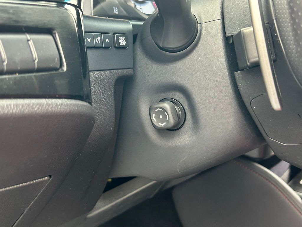 Used 2023 White Lexus 300h image 40