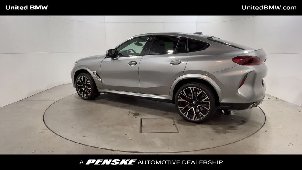 2022 BMW X6 M 6