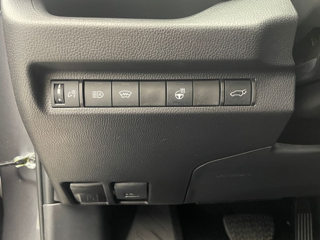 Thumbnail: 2025 Toyota RAV4 - 20