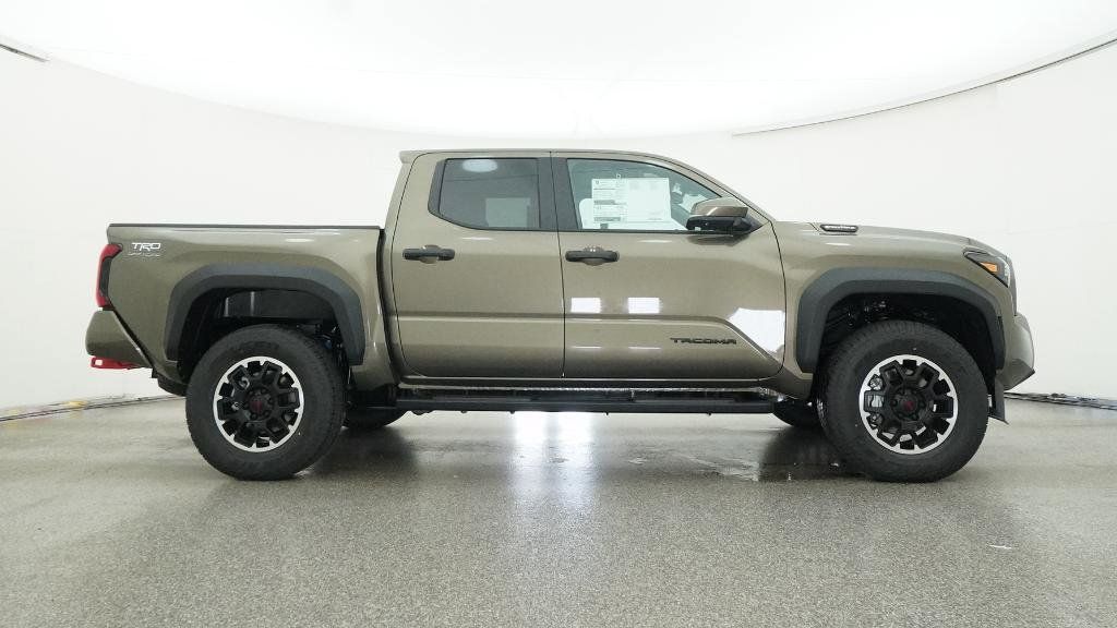 Thumbnail: 2025 Toyota Tacoma - 3