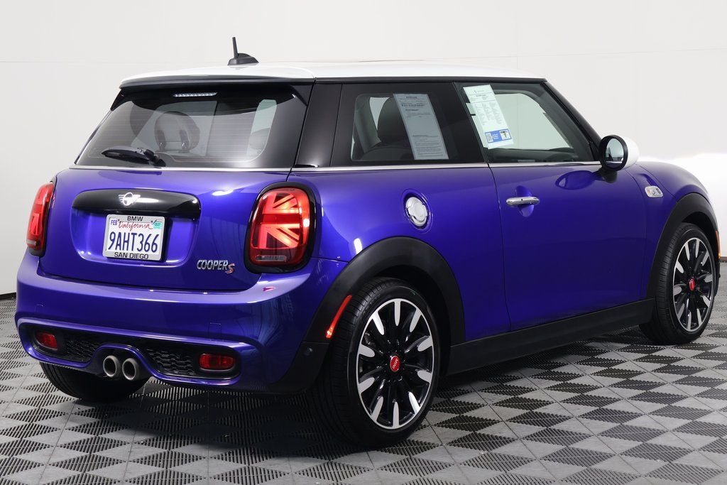 Thumbnail: 2019 MINI Cooper - 4
