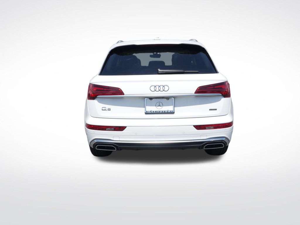Thumbnail: 2022 Audi Q5 - 4