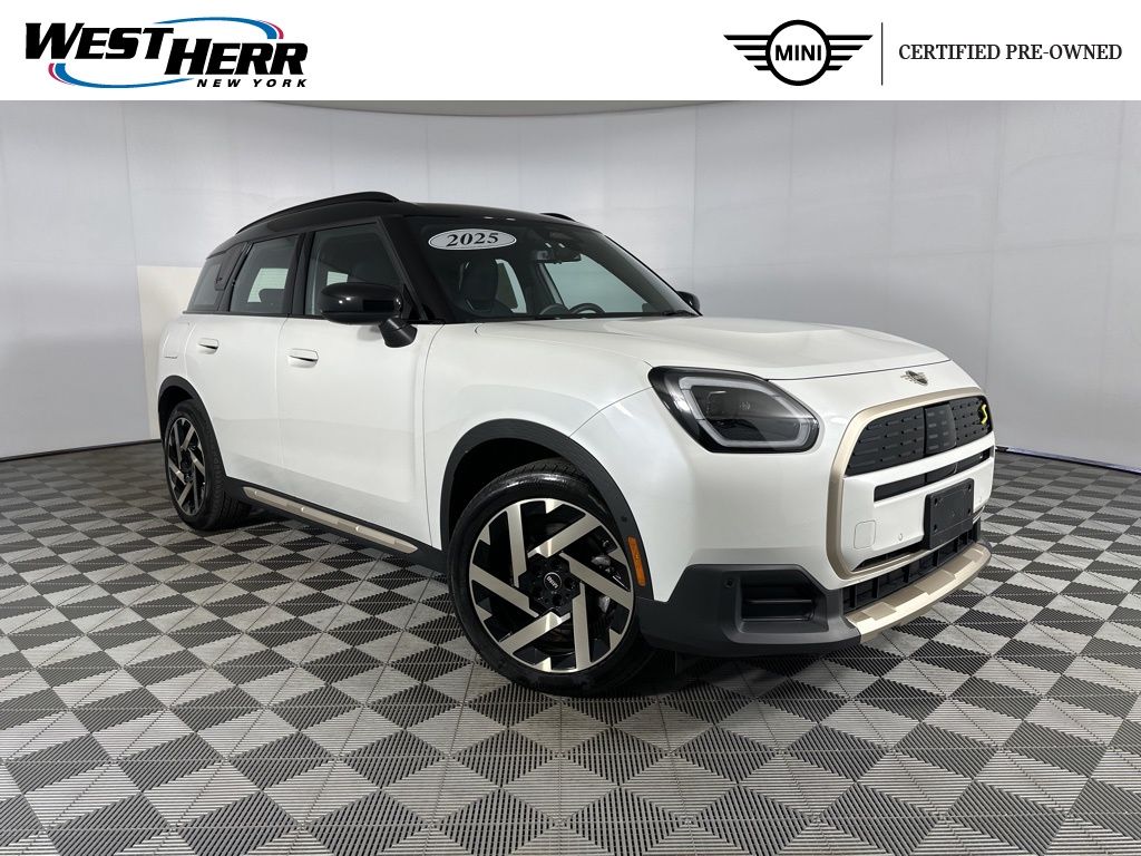 2025 MINI Countryman SE ALL4's photo