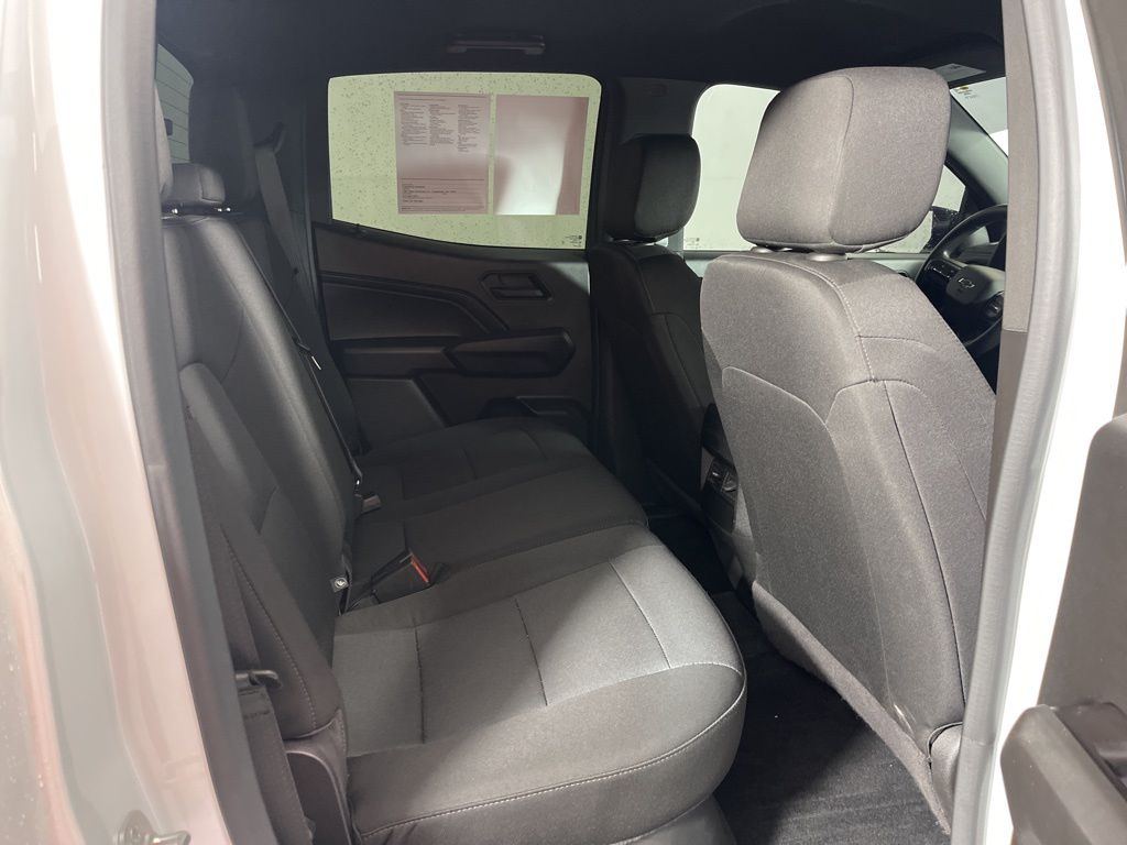 Thumbnail: 2024 Chevrolet Colorado - 11