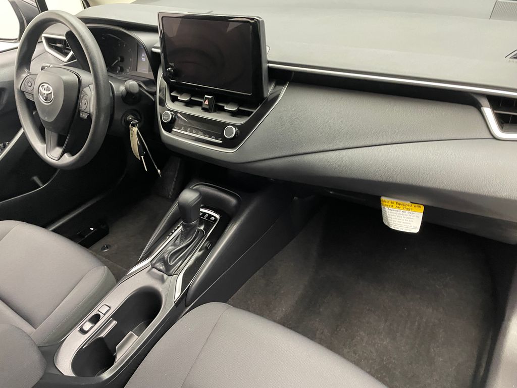 2023 Toyota Corolla LE 15