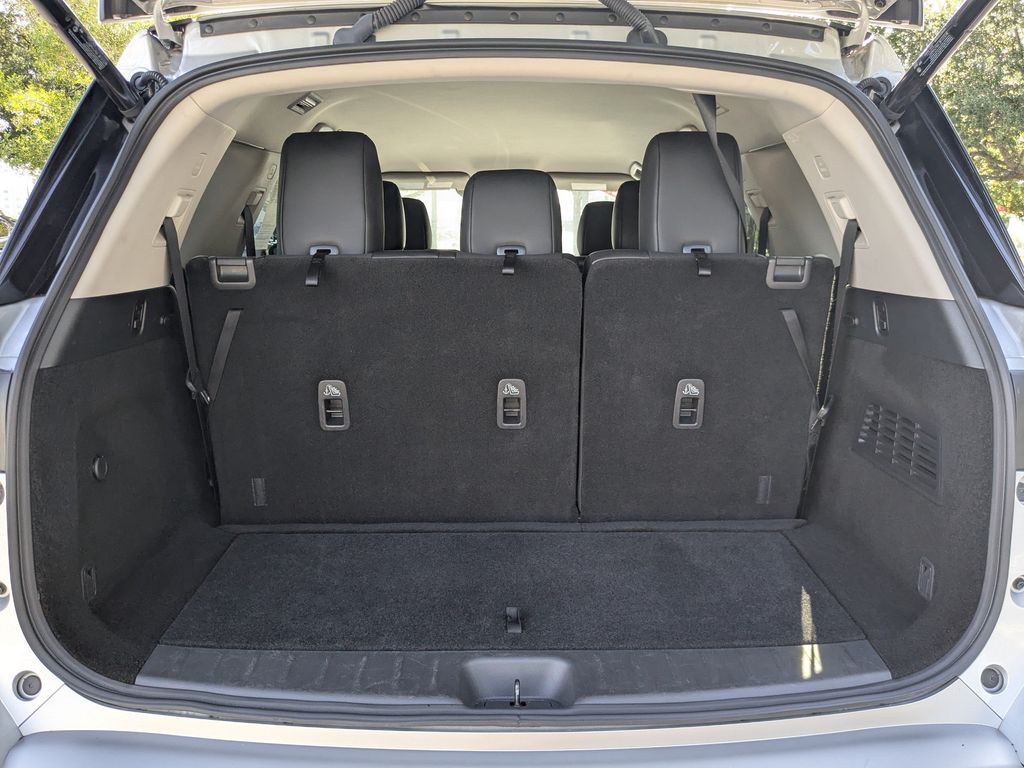 Used 2025 Nissan Pathfinder SUV