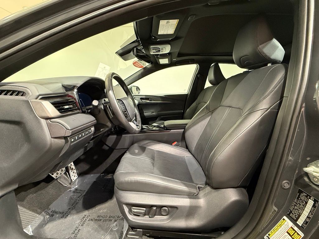 Thumbnail: 2025 Toyota Camry - 12