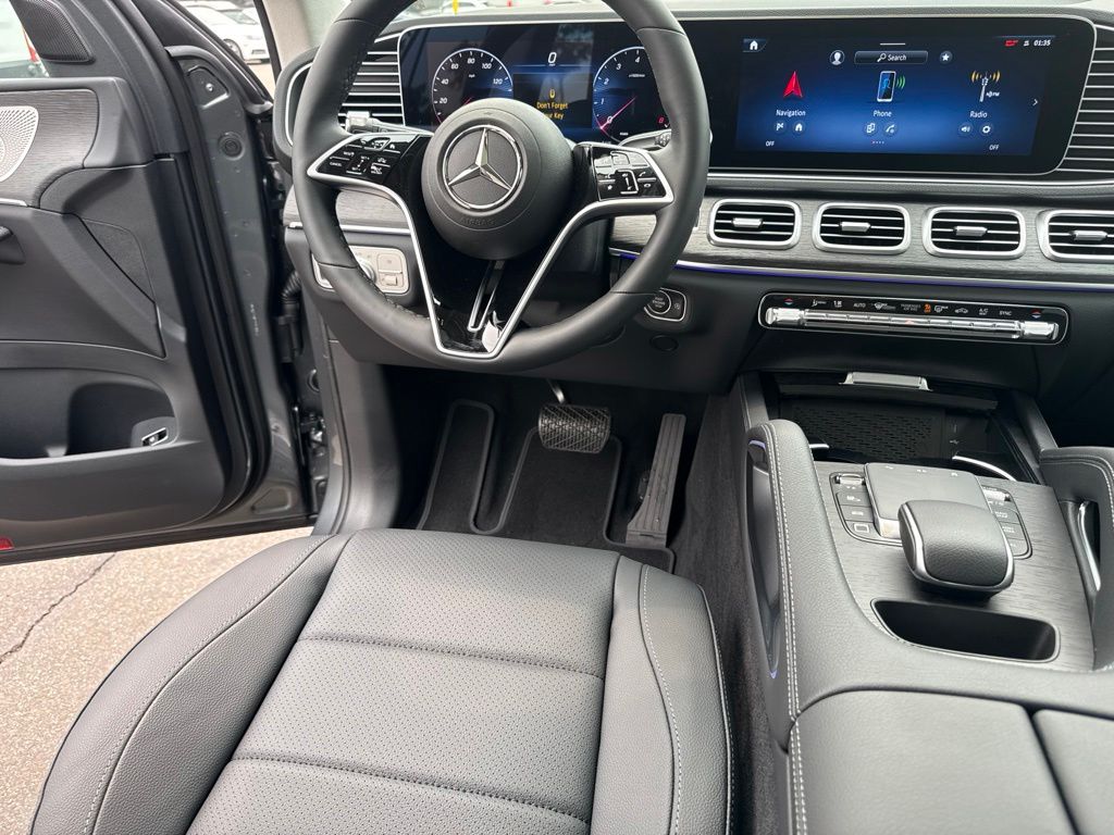 Thumbnail: 2026 Mercedes-Benz GLE - 23