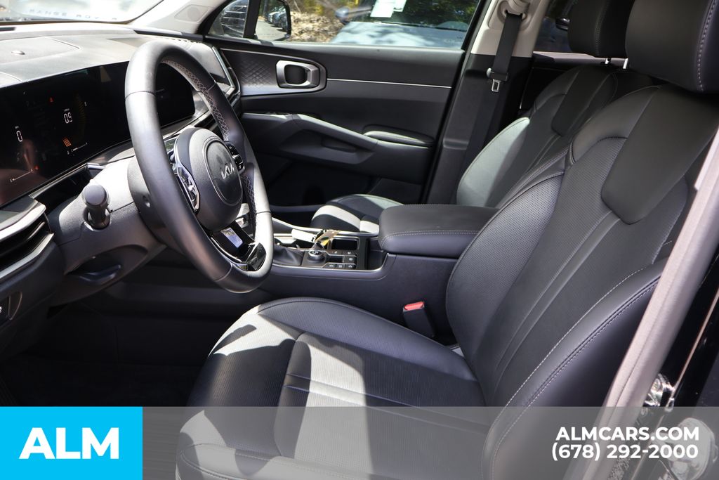 Used 2025 Black Kia S image 14