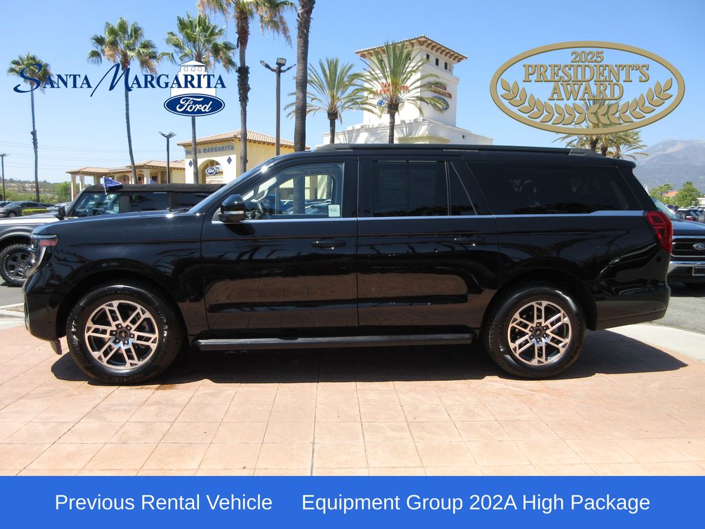 Black Metallic 2025 Ford Expedition SUV / Crossover 4X2 Automatic