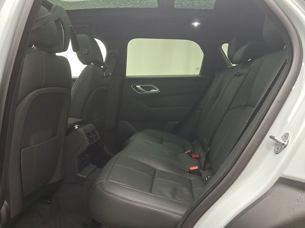 Thumbnail: 2026 Land Rover Range Rover Velar - 6