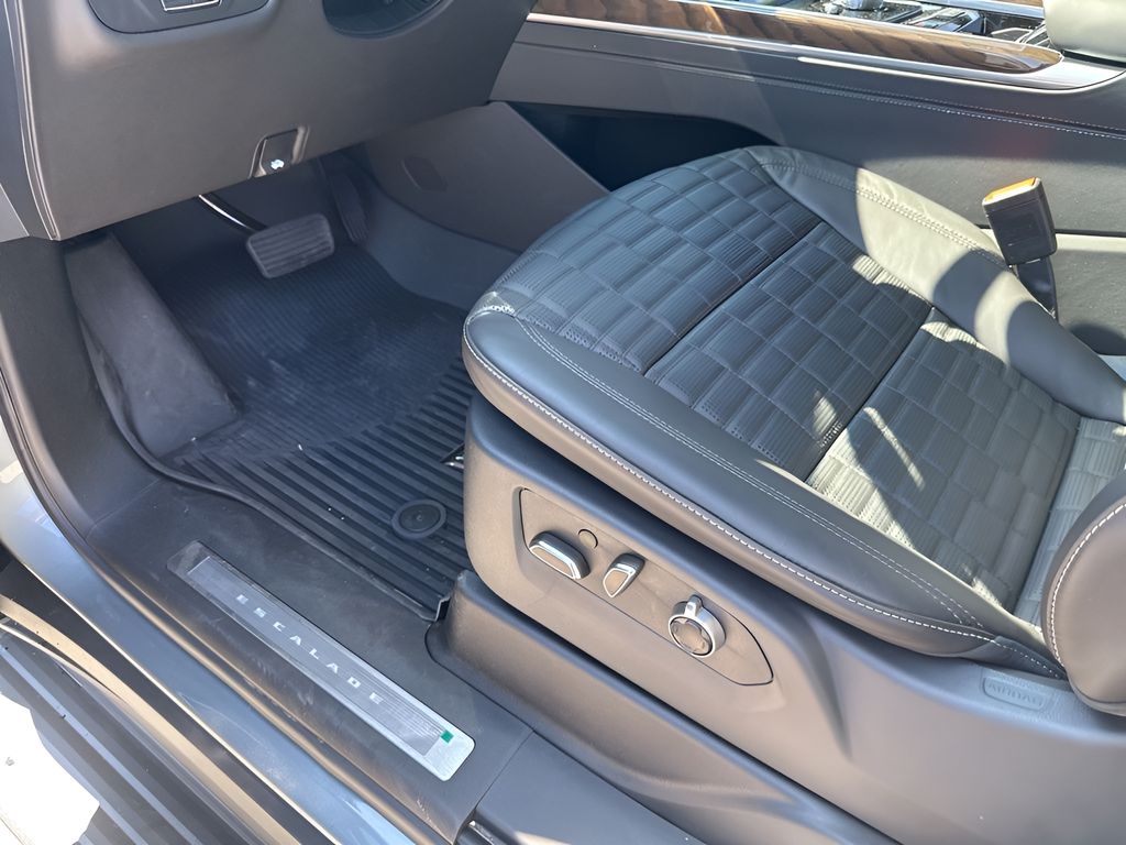 New Car 2025 Cadillac Escalade  Premium Luxury Platinum For Sale Under $130,000 In Austin, Texas