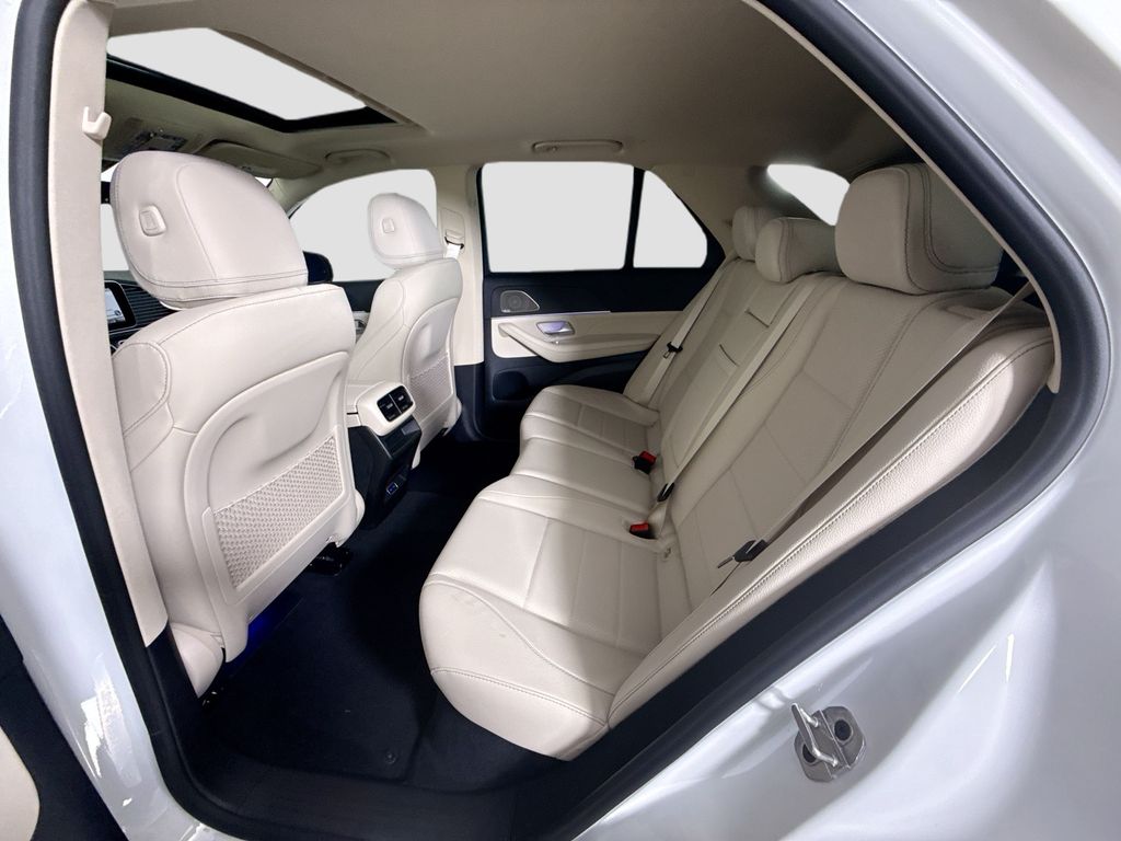 Thumbnail: 2026 Mercedes-Benz GLE - 23