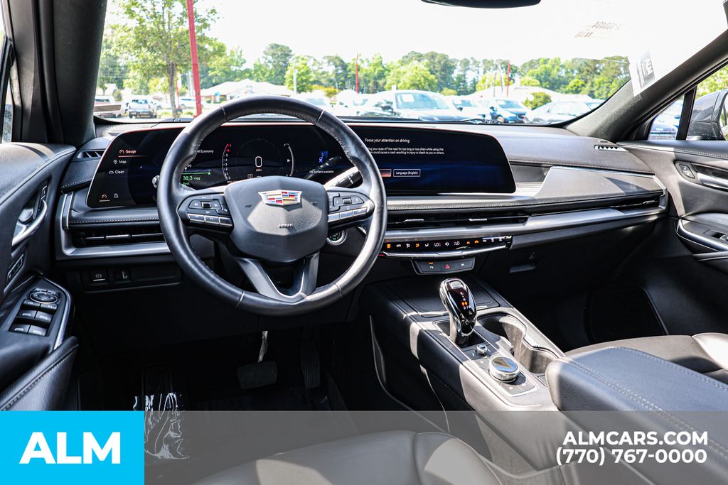 Used 2025 Black Cadillac Premium Luxury image 29