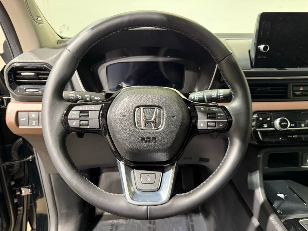 Thumbnail: 2025 Honda Pilot - 25