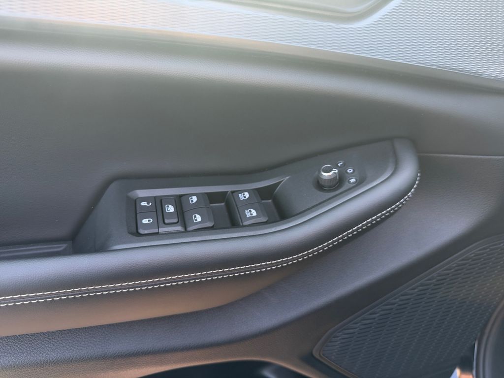 2025 Jeep Grand Cherokee Laredo Black at Spitzer Acura
