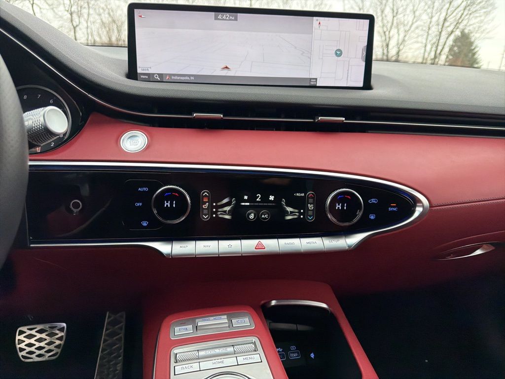 Thumbnail: 2025 Genesis GV70 - 16