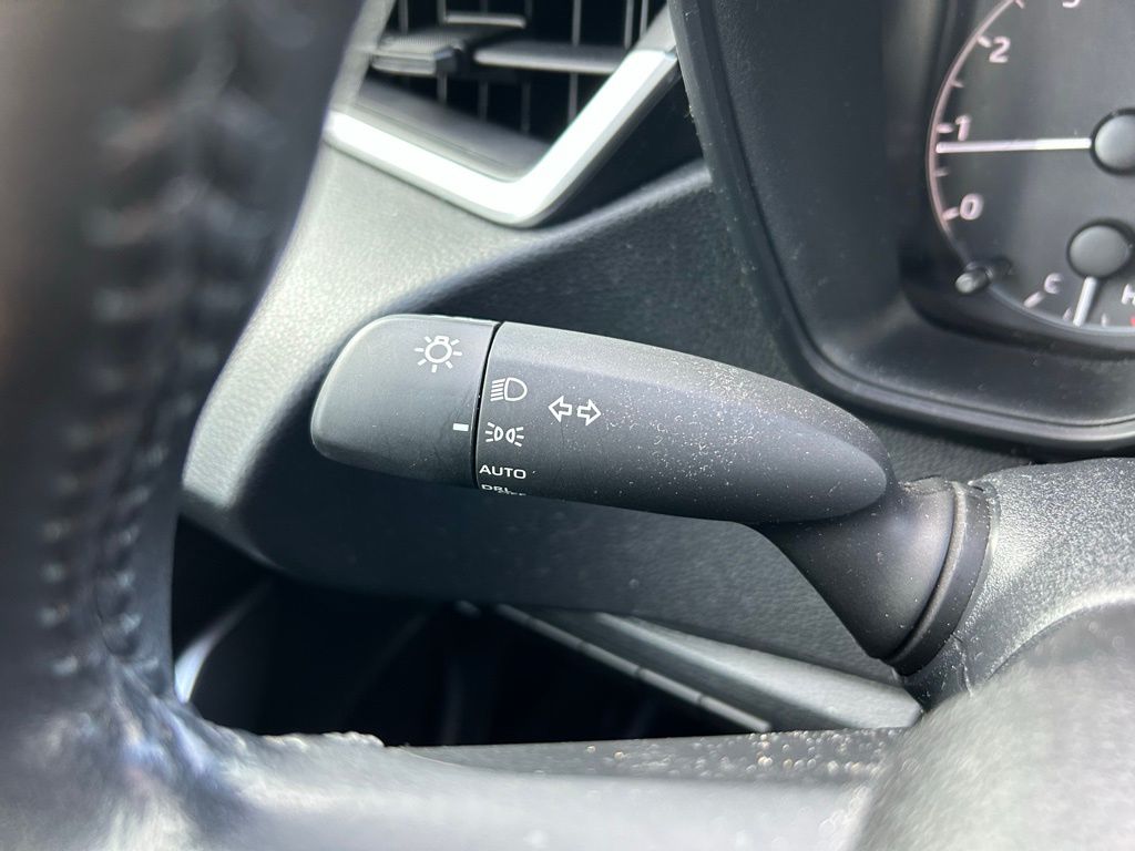 Thumbnail: 2023 Toyota Corolla - 21