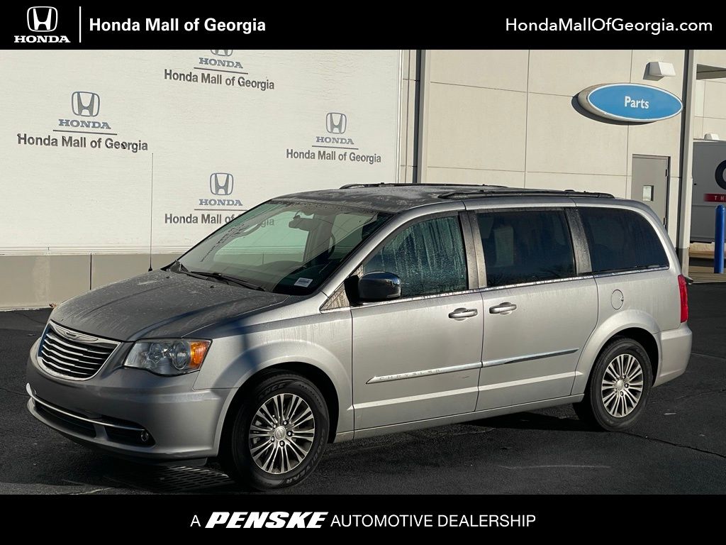 2014 Chrysler Town & Country Touring -
                Buford, GA