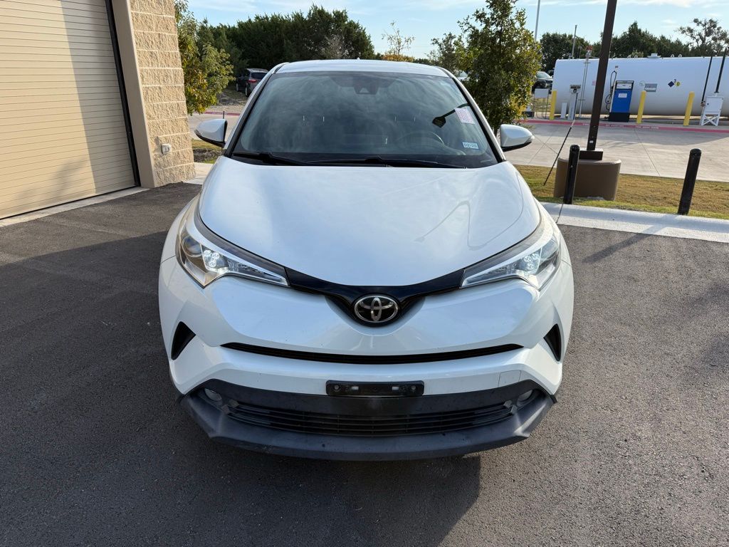 Thumbnail: 2018 Toyota C-HR - 2