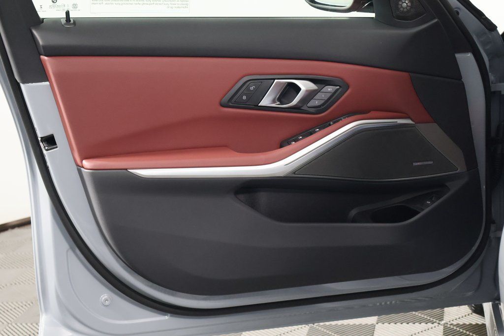 Thumbnail: 2026 BMW 3 Series - 7