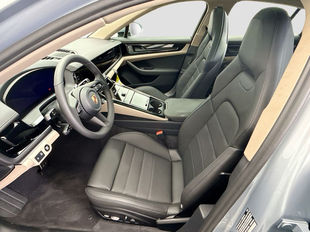 Thumbnail: 2026 Porsche Panamera - 5