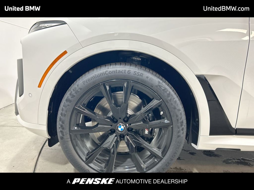 Thumbnail: 2026 BMW X7 - 10