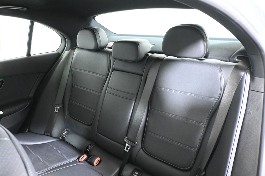 Thumbnail: 2022 Mercedes-Benz C-Class - 4