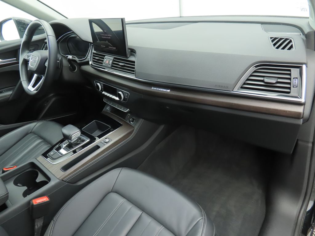 Thumbnail: 2023 Audi Q5 - 17