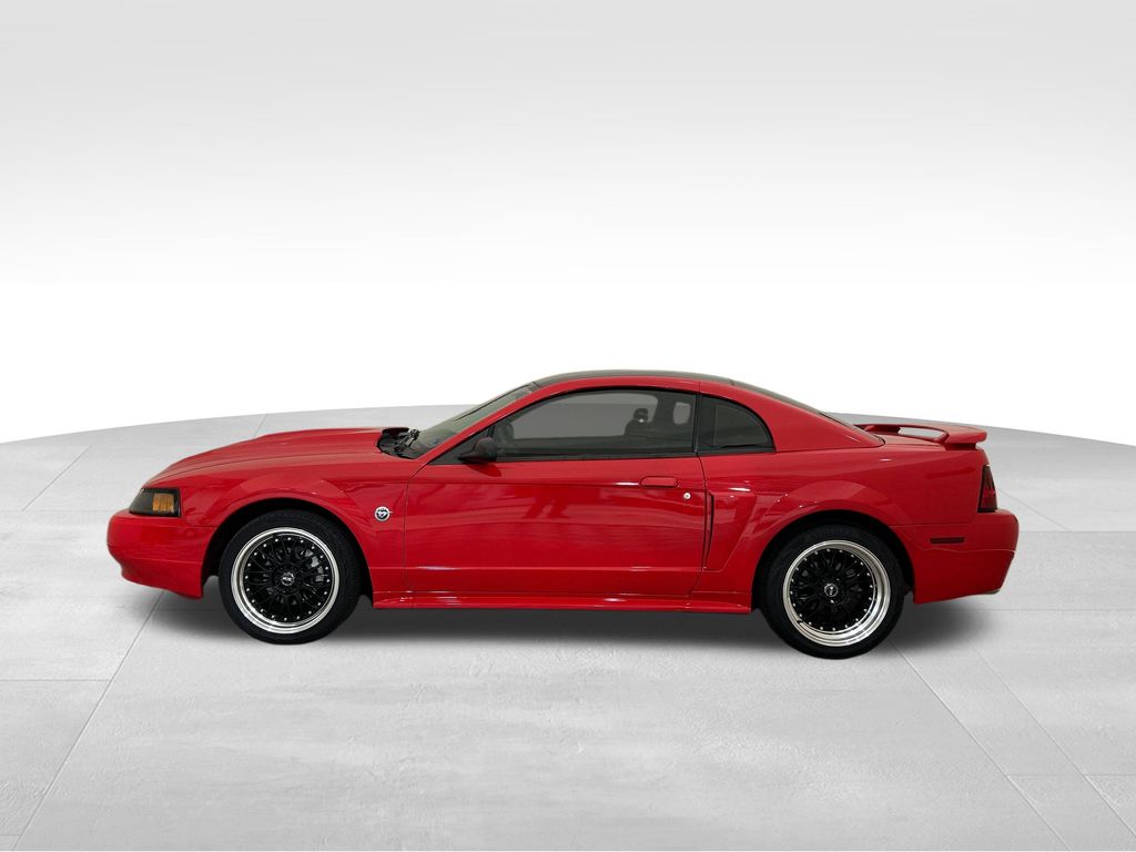 Used 2004 Red Ford GT image 2