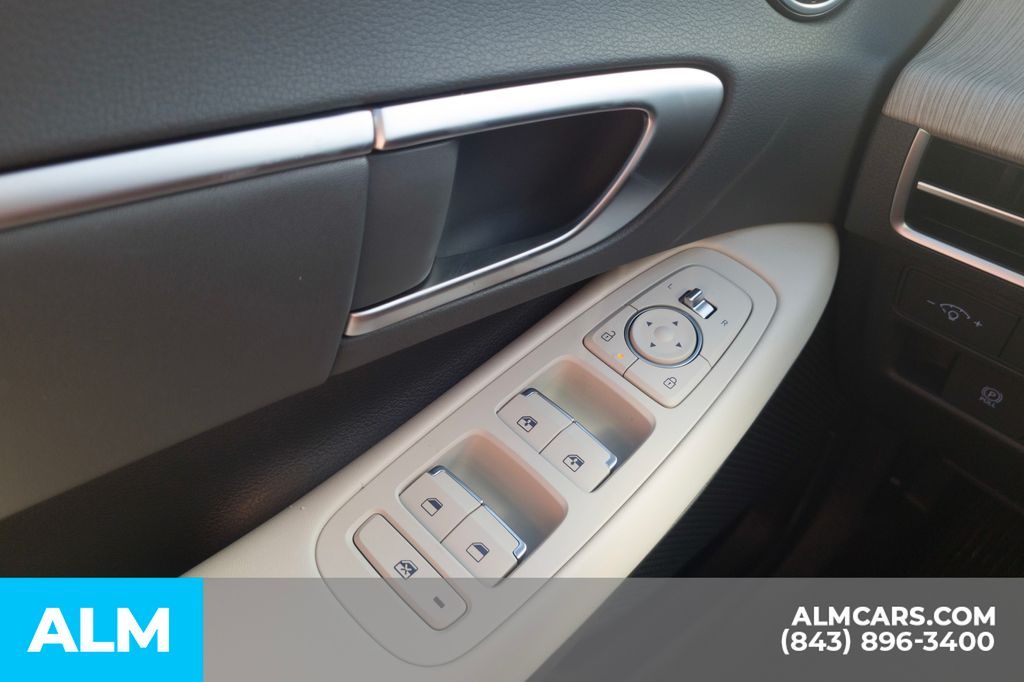 2025 Hyundai Sonata Hybrid SEL - Photo 34