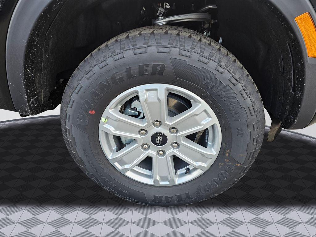 New 2025 Black Ford XL image 10