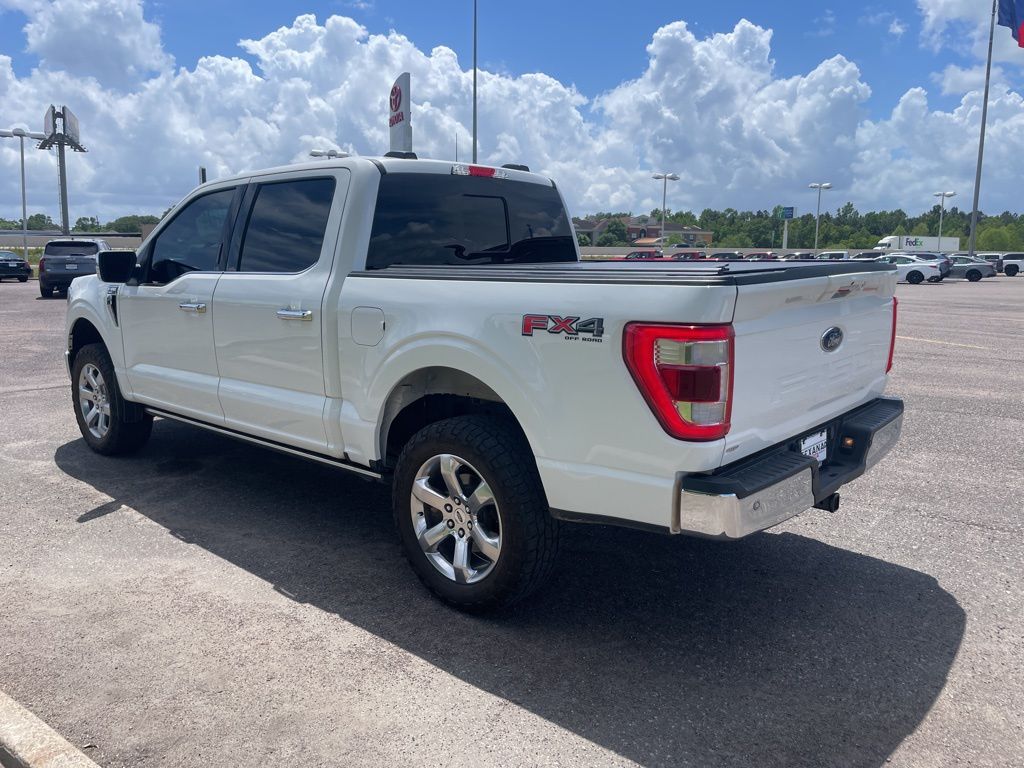 View vehicle photo 7