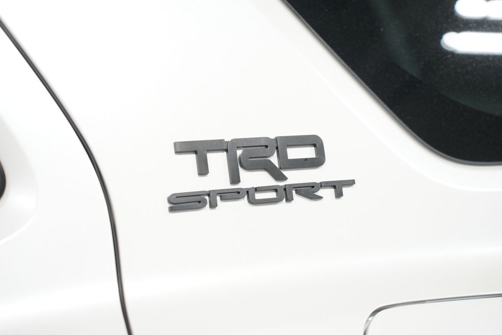 Thumbnail: 2025 Toyota 4Runner - 11