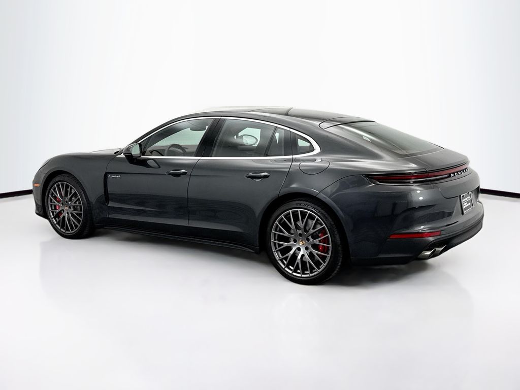 Thumbnail: 2026 Porsche Panamera - 3