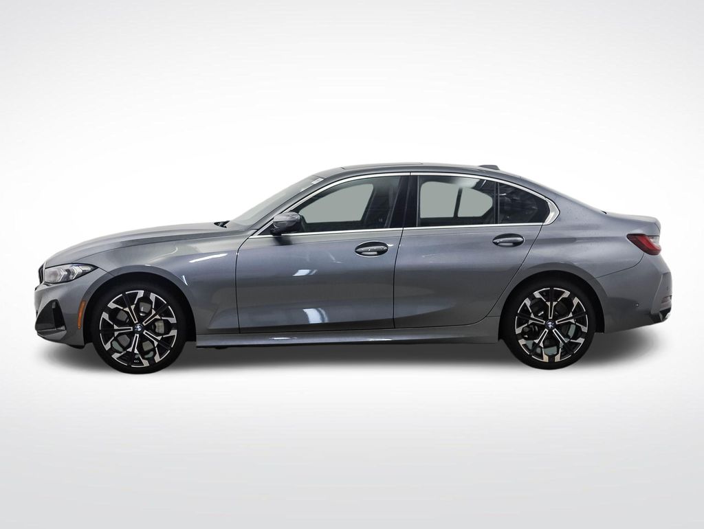 Thumbnail: 2025 BMW 3 Series - 2