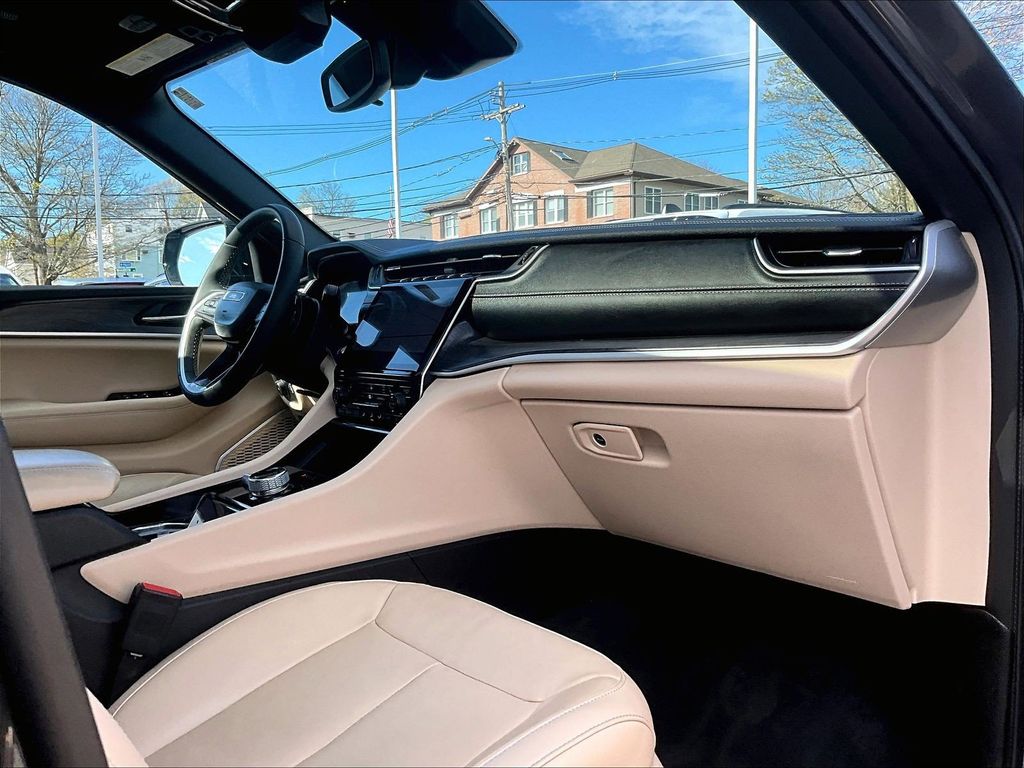 2023 Jeep Grand Cherokee L — photo 14