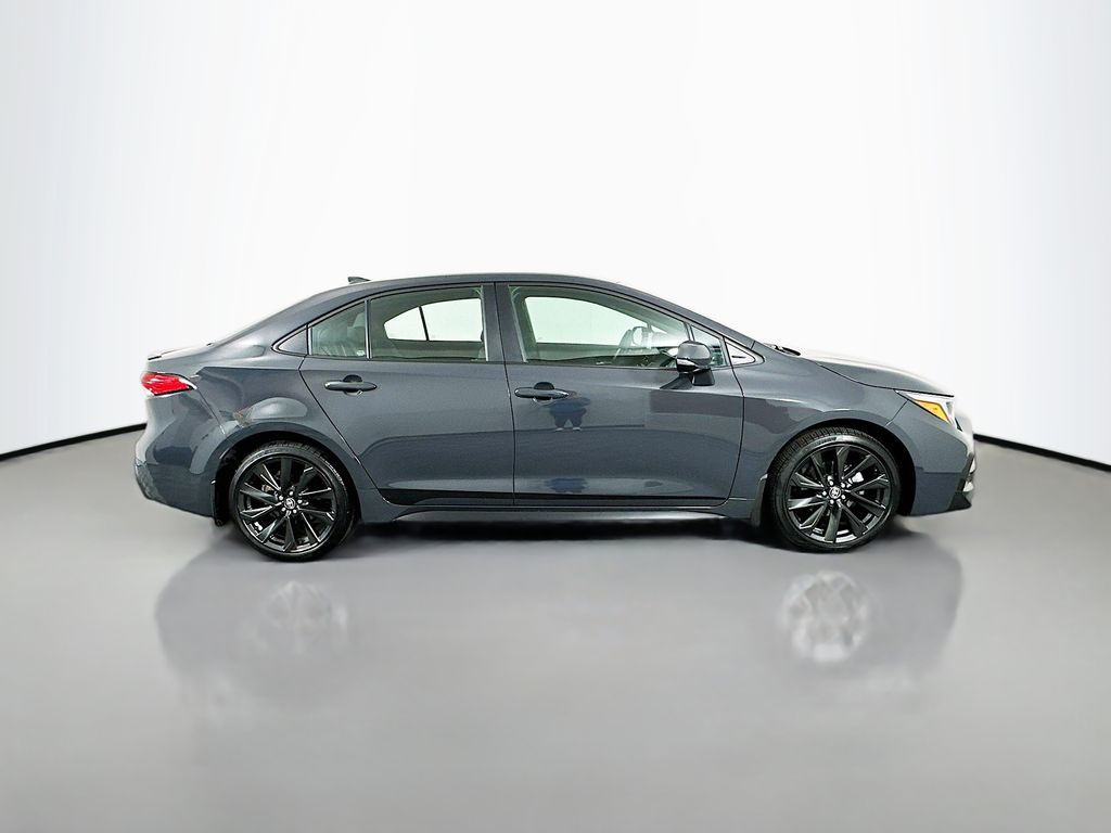 Thumbnail: 2025 Toyota Corolla - 4