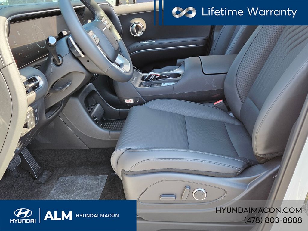 New 2026 White Hyundai SEL Convenience image 8