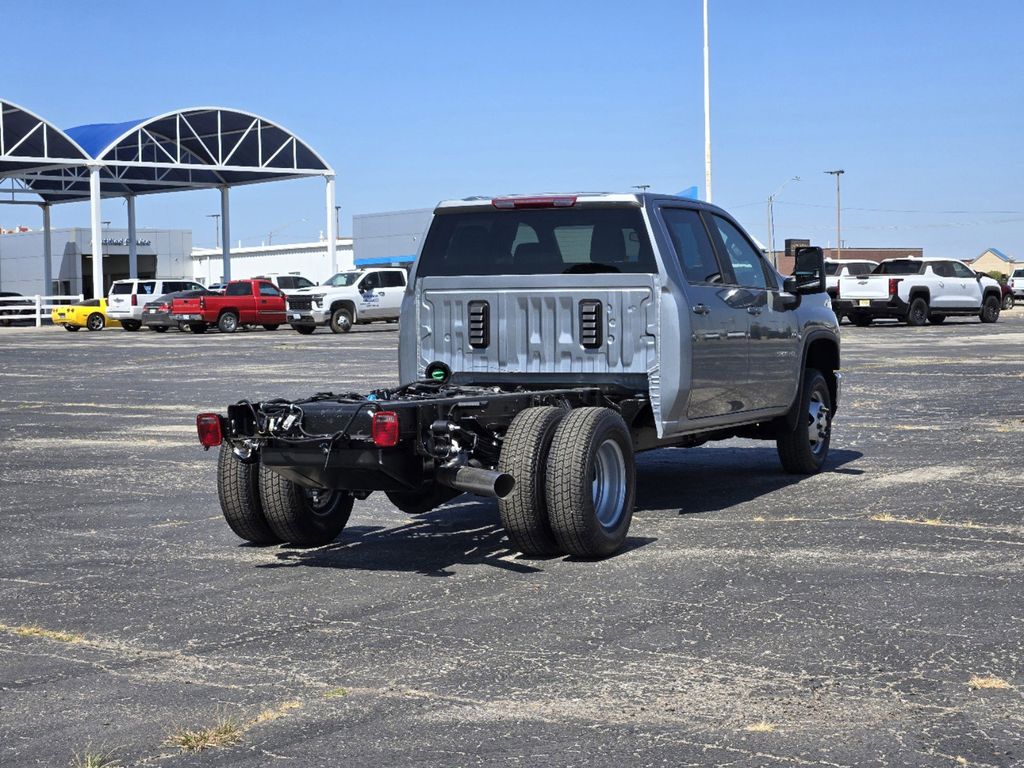 2025 Chevrolet Silverado 3500HD LT 4