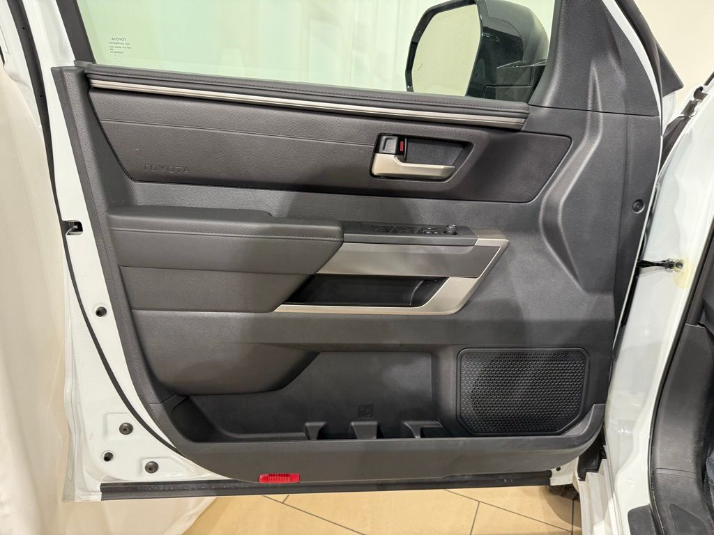 Thumbnail: 2024 Toyota Tundra - 13