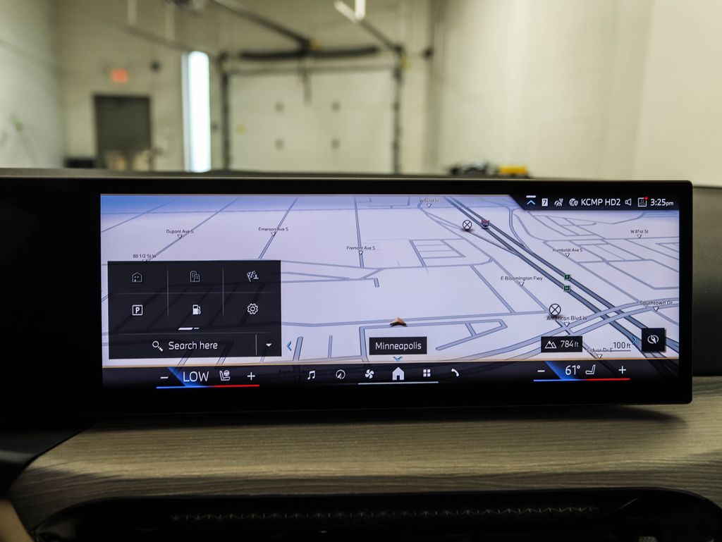 Thumbnail: 2025 BMW 3 Series - 17