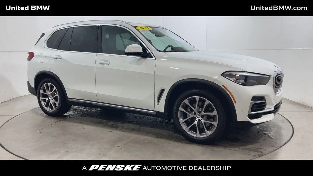 Thumbnail: 2023 BMW X5 - 9