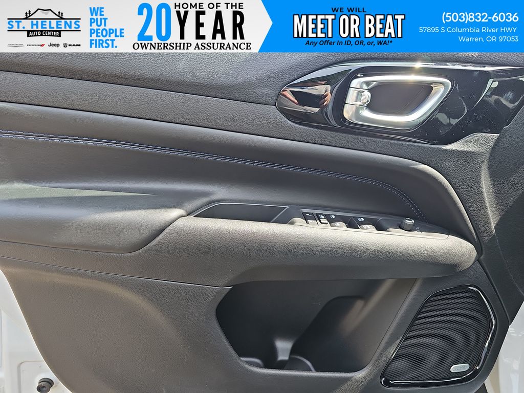 2025 Jeep Compass Limited - Photo 18