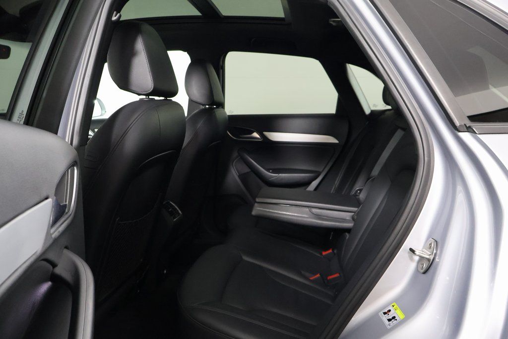 Thumbnail: 2018 Audi Q3 - 11