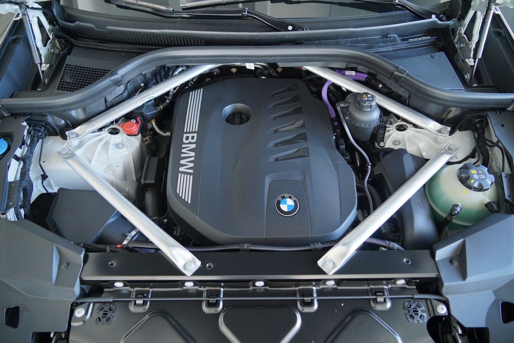 Thumbnail: 2026 BMW X5 - 21