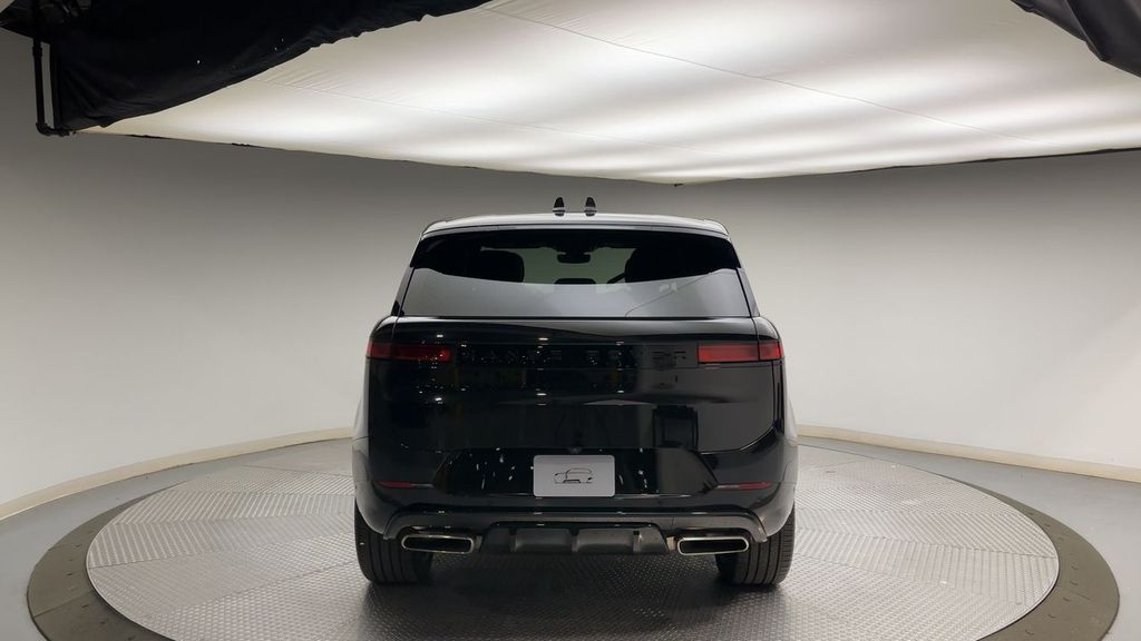 Thumbnail: 2025 Land Rover Range Rover Sport - 3