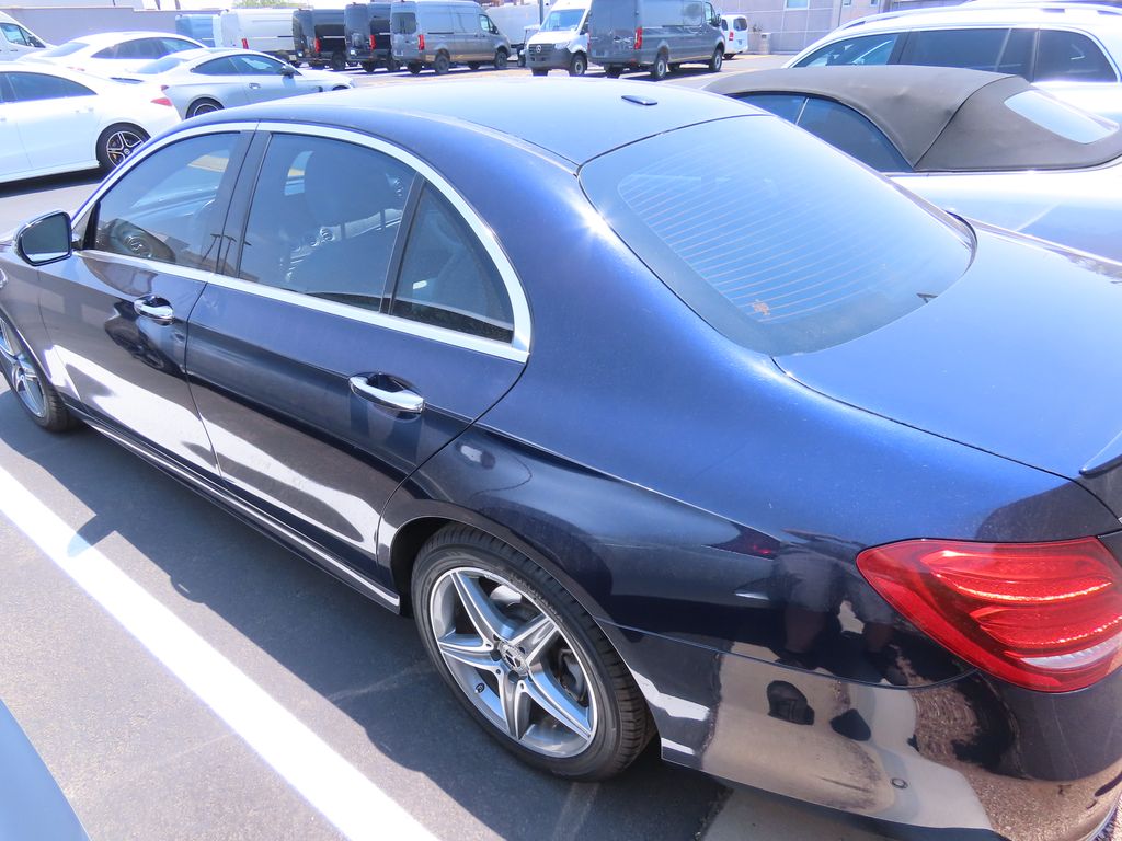 Thumbnail: 2018 Mercedes-Benz E-Class - 4
