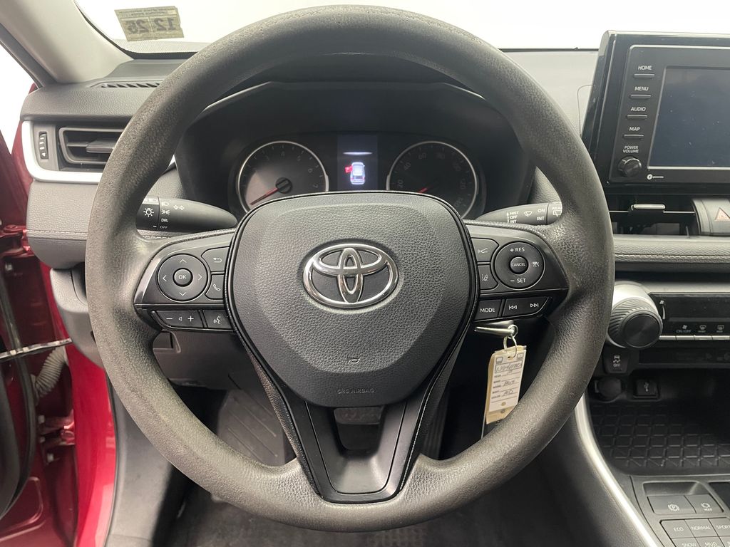 2021 Toyota RAV4 LE 20